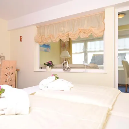Hansa Hotel 3*