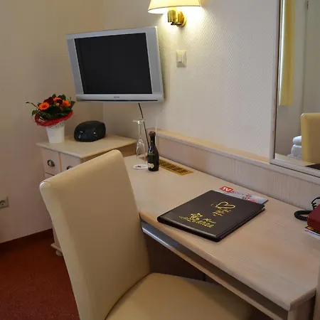 汉莎酒店 酒店 3*