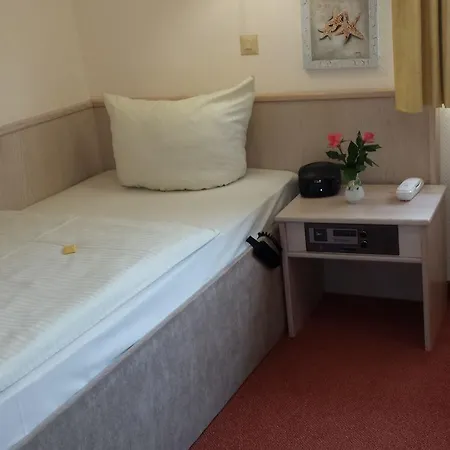 Hansa Hotel